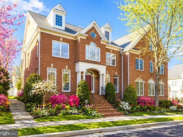 3842 Farrcroft Grn, Fairfax, VA 22030