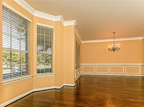 4th image of 1315 Ashmore Dr