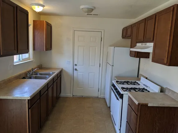 8743 Kelley Dr, Stockton, CA 95209