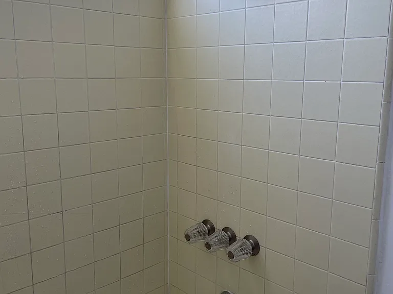 4264 Euclid Ave #6 — Photo 8