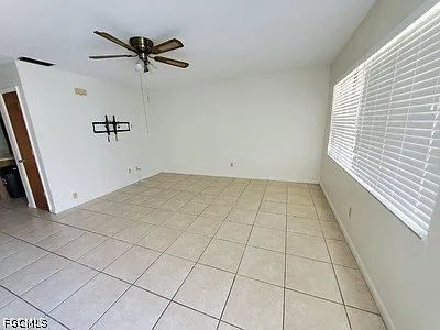 4619 SW 7th Pl — Photo 4