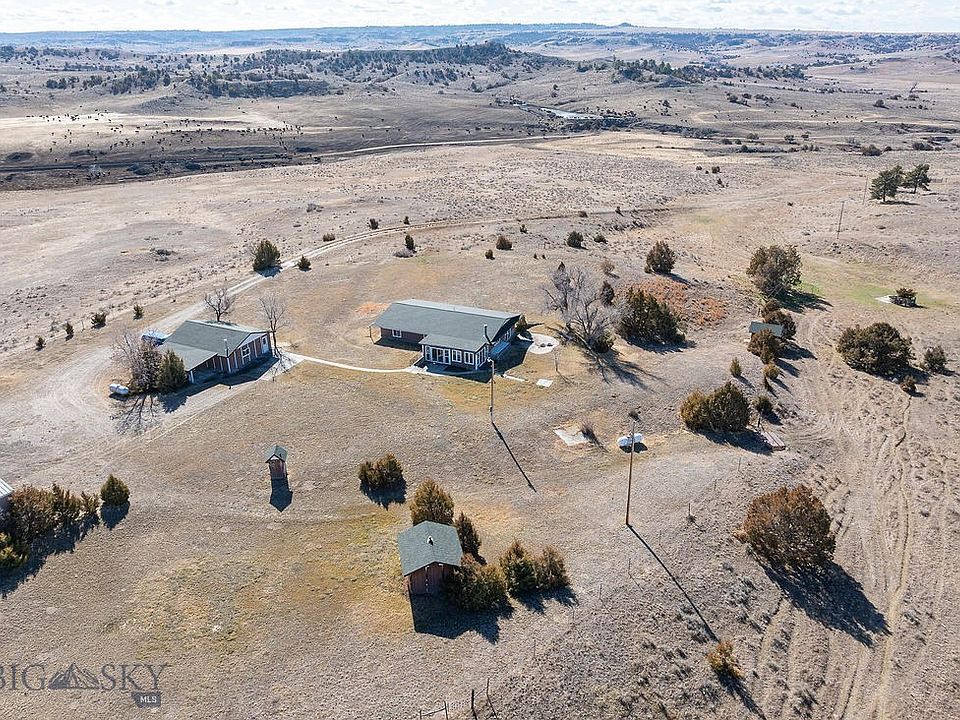 1st image of 255 Smith Creek Rd