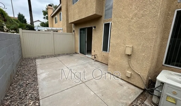2050 Napoli Ct #102 — Photo 20