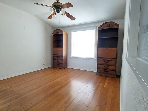 5th image of 2664 W SUMMIT AVE