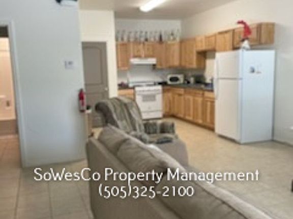 3rd image of 2805 Parque De Oeste Dr Unit A