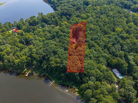3rd image of 467 Collum Landing Rd
