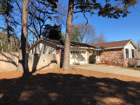 3rd image of 102 Ouita Cir