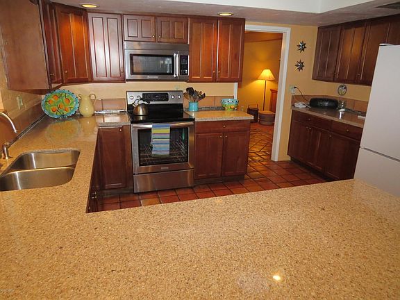 3rd image of 7025 N Skyway Dr