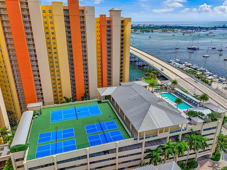 2650 Lake Shore Dr #2303 — Photo 72