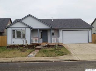 38585 SW Dogwood St, Scio, OR 97374