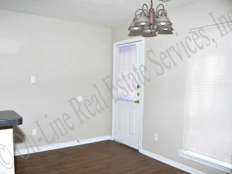 1206 Oney Hervey Dr #B — Photo 6