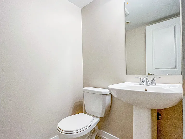 100 Parrotta Dr #92 — Photo 6