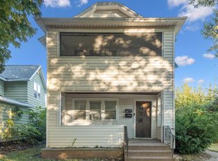 1423 Pershing Blvd, Clinton, IA 52732