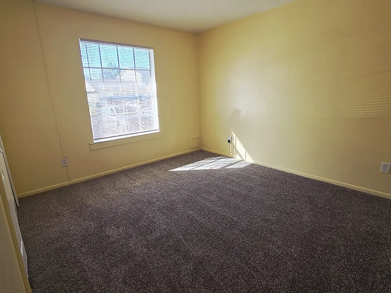 1715 Bentley Blvd — Photo 14