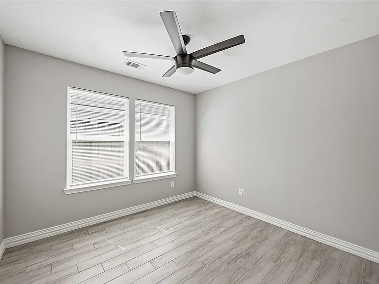 3425 Mount Pleasant St #B — Photo 13