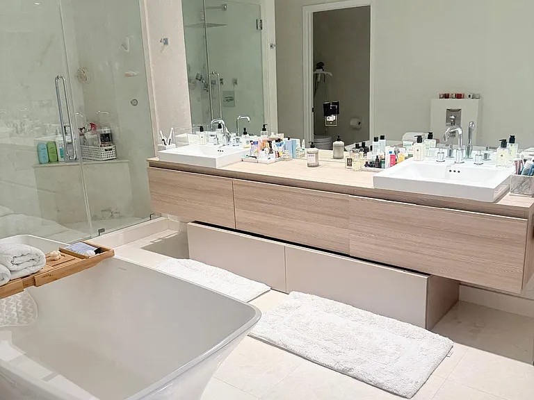17111 Biscayne Blvd #1006 — Photo 9