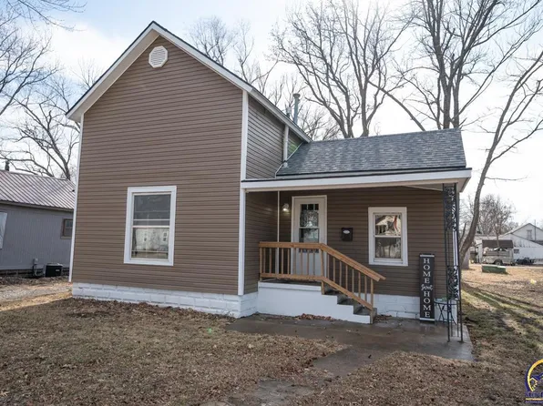 805 Market St, Osage City, KS 66523