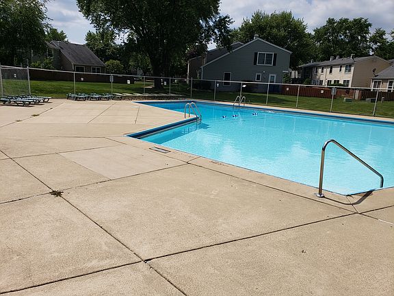 2nd image of 7613 Weymouth Cir
