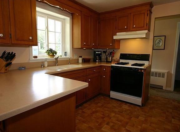 3rd image of 44 Morningside Dr