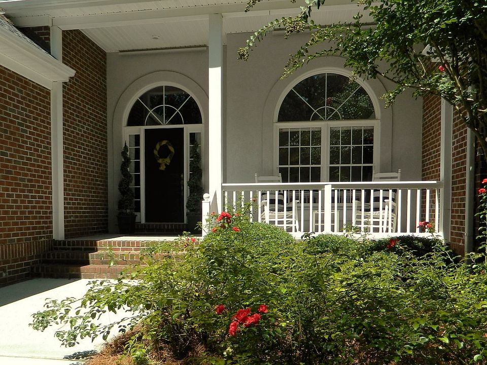 1st image of 1124 Heritage Dr