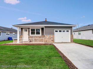 233 Harrington Dr N, Toms River, NJ