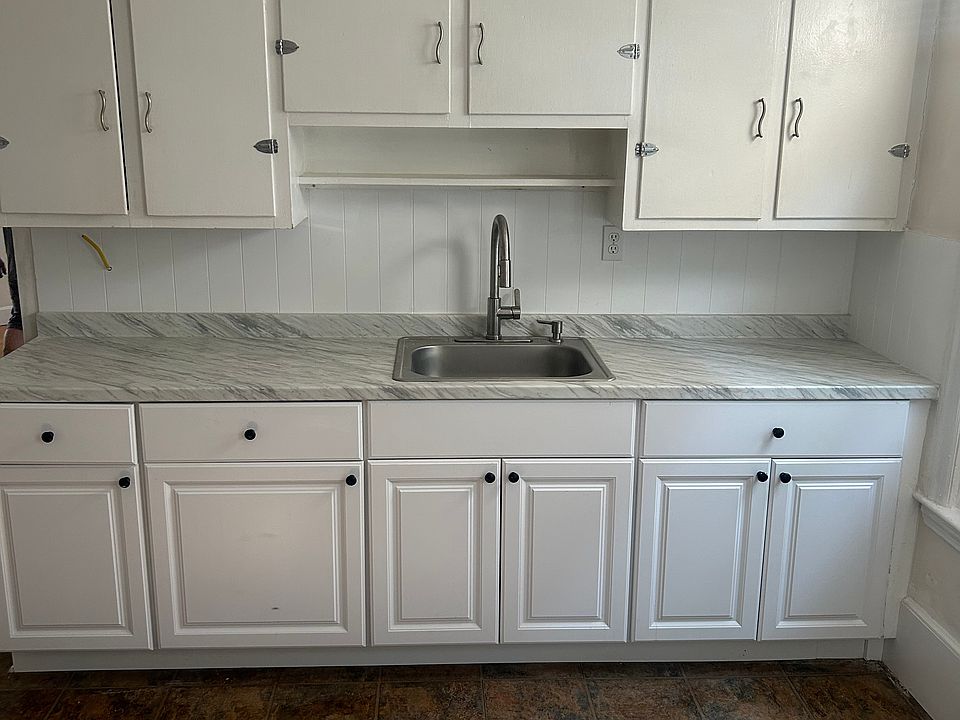 1st image of 303 Lafayette St APT 1