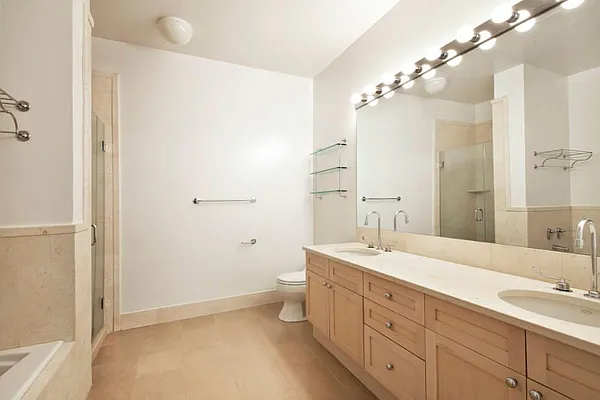 Rented by Town Residential | media 15