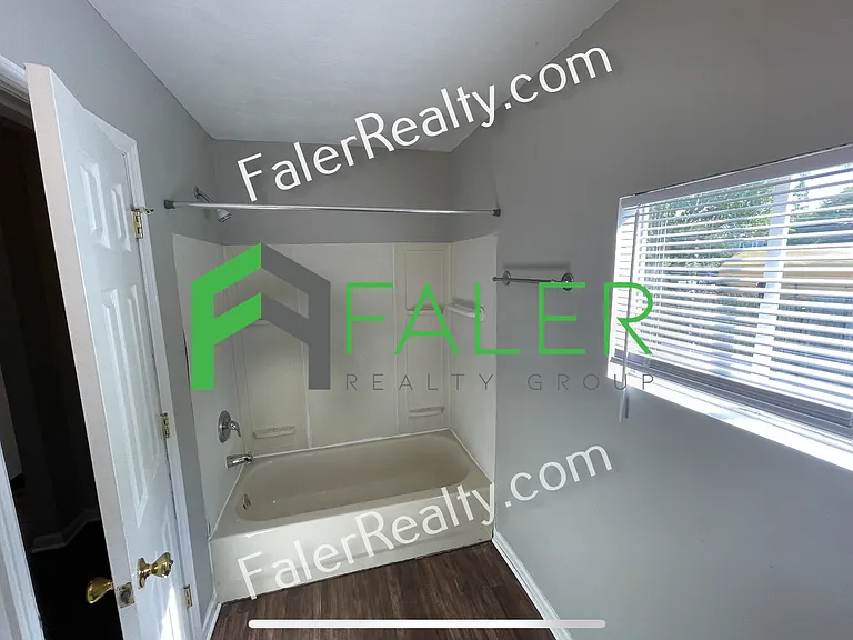 451 Cincinnati Ave — Photo 9
