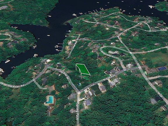 3rd image of 1460 Ridgeway Cir
