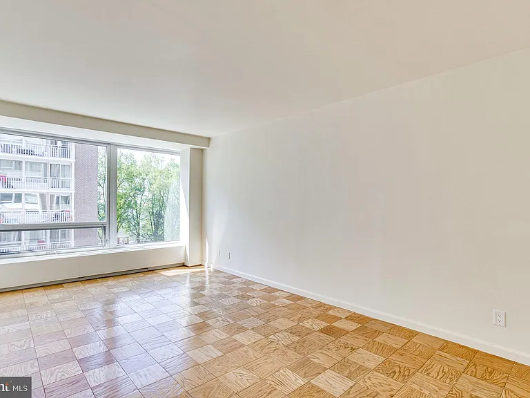 1425 4th St SW #A305 — Photo 31