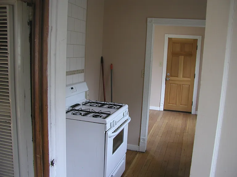 450 E Main St — Photo 7