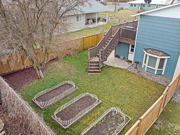 4th image of 814 Valley View Dr