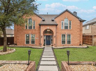 2403 Manchester Dr, Carrollton, TX 75006