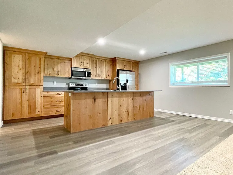 1403 Northridge Dr — Photo 7