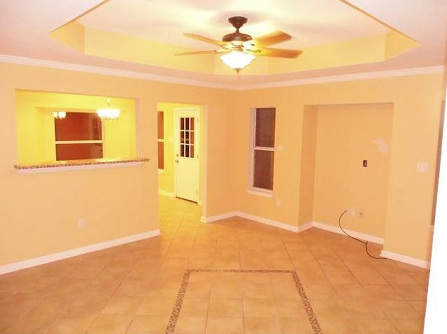 1st image of 13617 N Cavelier Dr