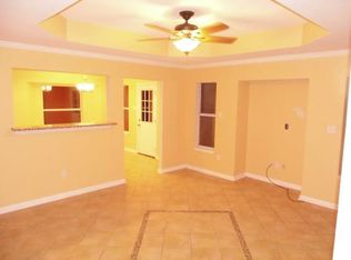 13617 N Cavelier Dr, New Orleans, LA 70129
