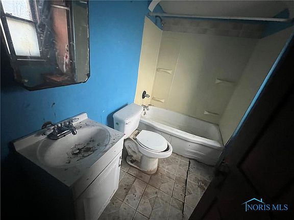 5th image of 638 Knower St