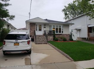 159 Seidman Ave, Staten Island, NY 10312