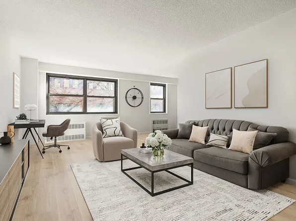 3960 54th St APT 4R, Flushing, NY 11377