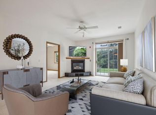 2111 Pine Ridge Ct, Grafton, WI 53024