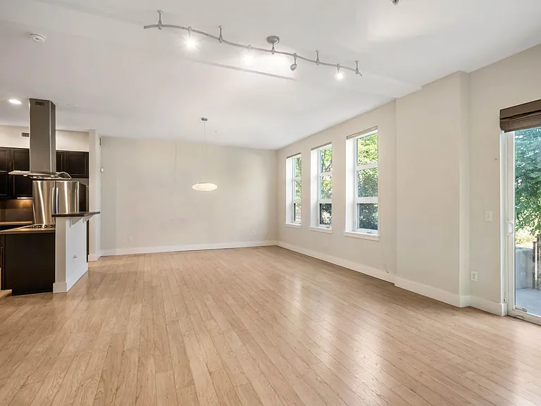 1738 N Franklin St #1-B — Photo 22