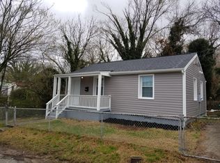 911 Harding St, Petersburg, VA 23803