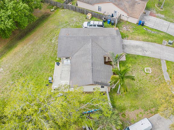 5th image of 10322 Out Island Dr