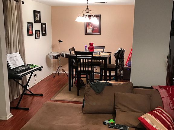3rd image of 16741 Vanowen St APT C