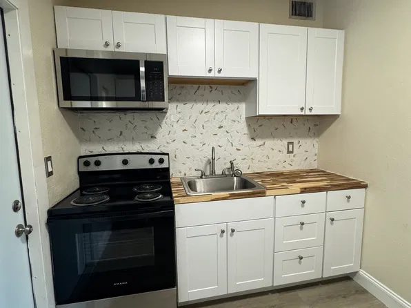 207 NW 5th Ave #209, Okeechobee, FL 34972