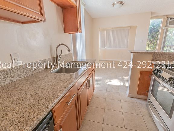 5th image of 8013 Blackburn Ave APT 1