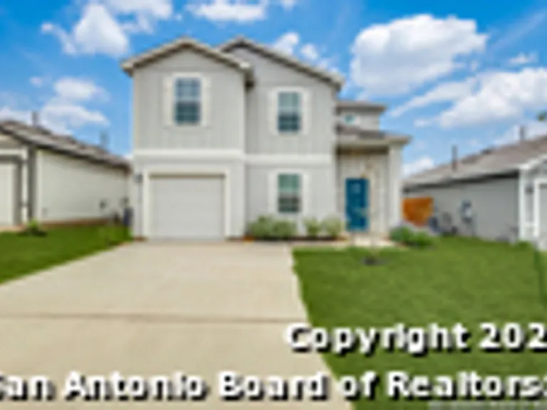 9558 Ranch Loop — Photo 1