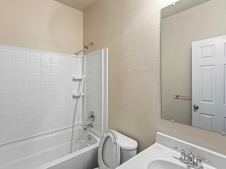 807 Clear Water Dr — Photo 18