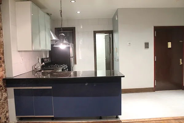 Rented by Tungsten Properties | media 32