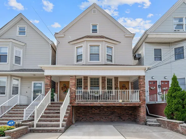 44 W 30th St, Bayonne, NJ 07002